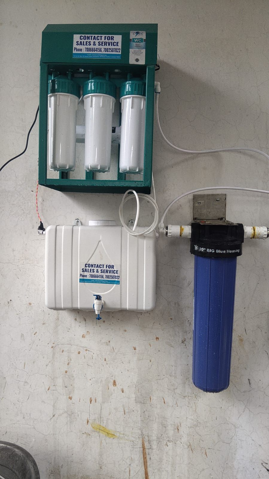 Wall-mounted three-stage RO purifier with storage tank and 20-inch big blue housing